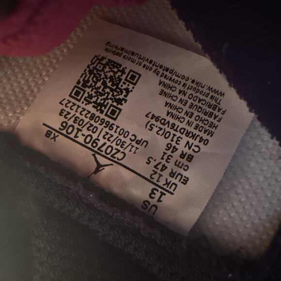 Size 13 - Air Jordan 1 Retro OG Low Black Toe - Picture 7 of 7